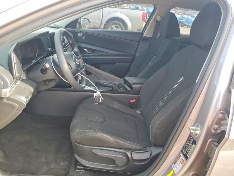 Фото 7 - HYUNDAI ELANTRA