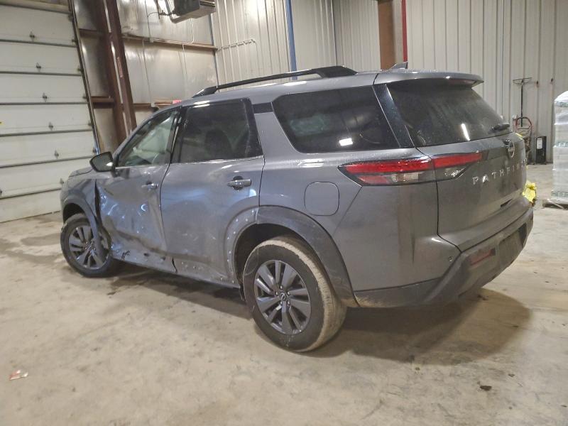 Фото 2 - NISSAN PATHFINDER