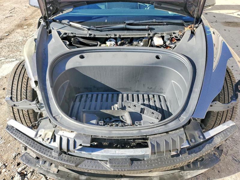 Фото 11 - TESLA MODEL 3