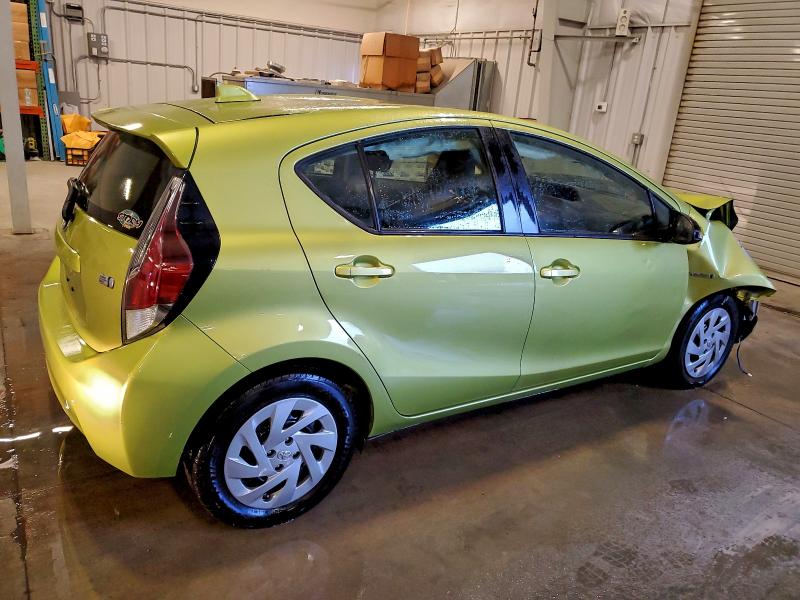 Фото 3 - TOYOTA PRIUS