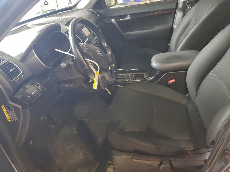 Фото 7 - KIA SORENTO