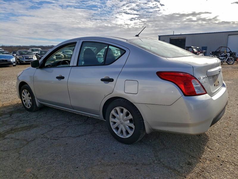 Фото 2 - NISSAN VERSA