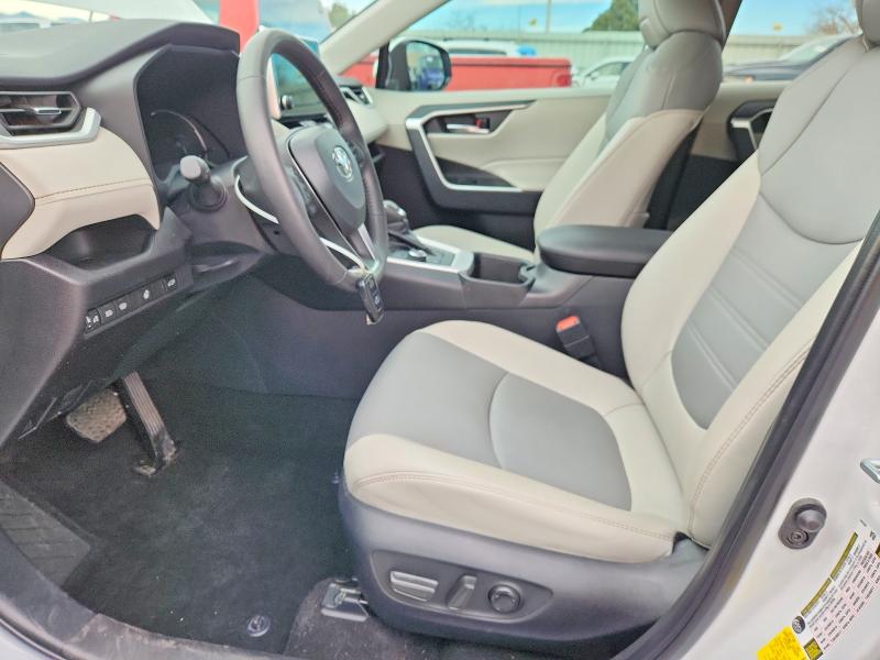 Фото 7 - TOYOTA RAV4