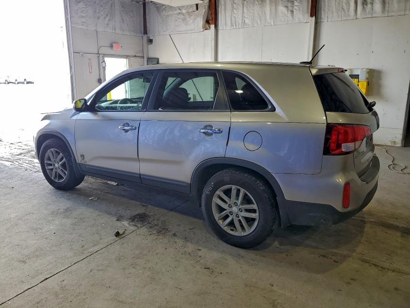 Фото 2 - KIA SORENTO