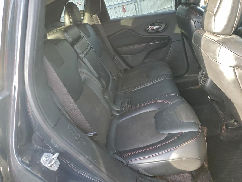 Фото 11 - JEEP CHEROKEE