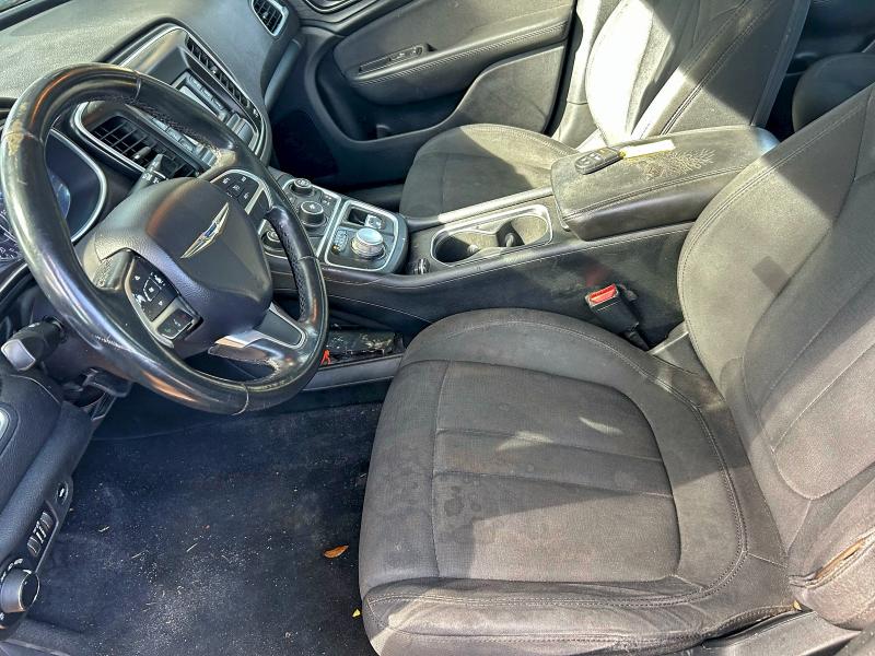 Фото 13 - CHRYSLER 200