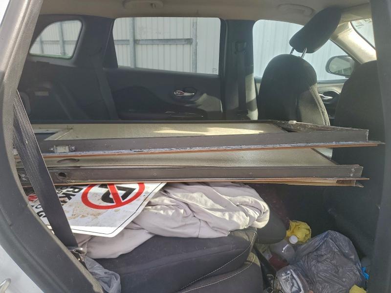 Фото 11 - JEEP GRAND CHER