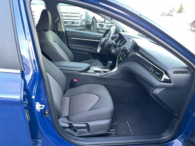 Фото 5 - TOYOTA CAMRY