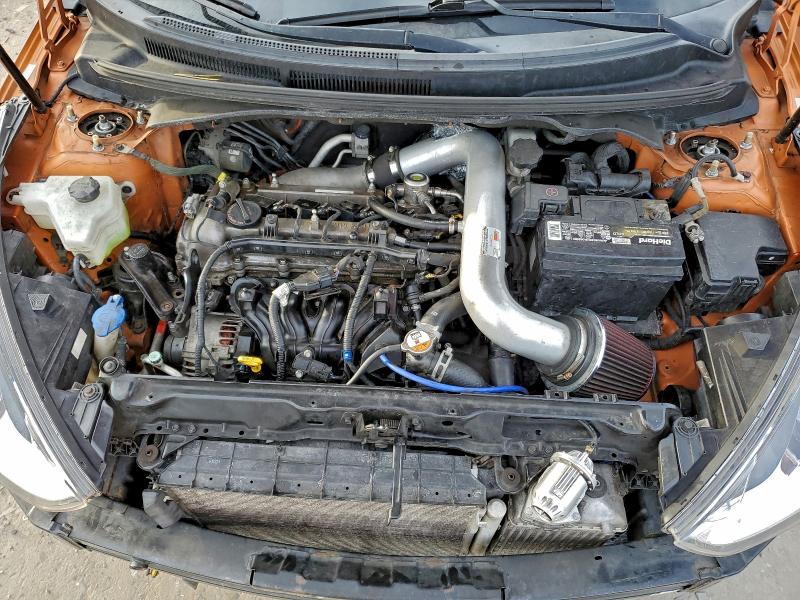 Фото 11 - HYUNDAI VELOSTER