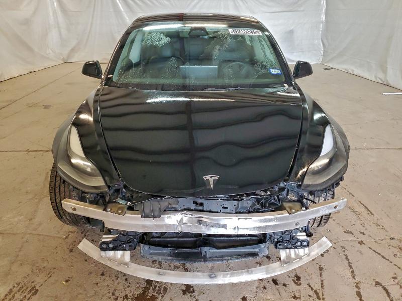 Фото 5 - TESLA MODEL 3