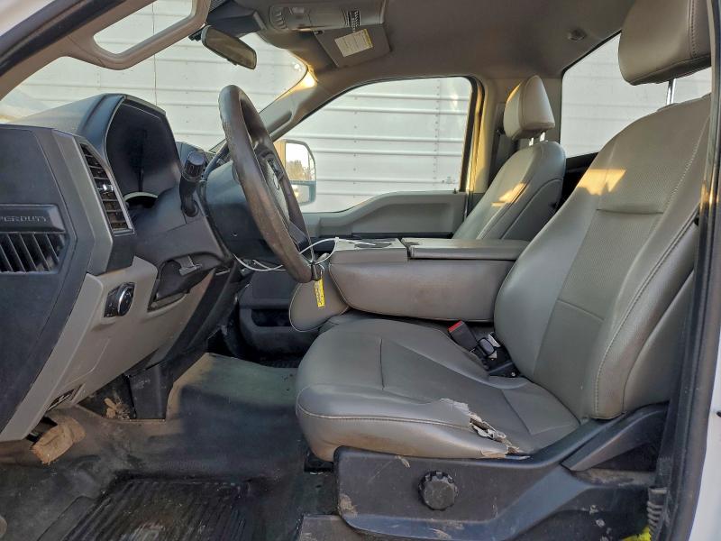 FORD F550 2020 VIN 1FDUF5GT8LDA12953