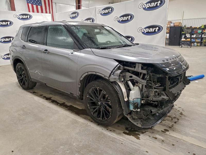 Фото 4 - MITSUBISHI OUTLANDER