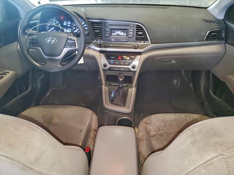 Фото 8 - HYUNDAI ELANTRA