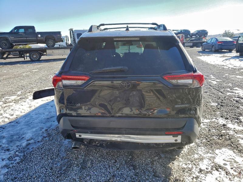 Фото 6 - TOYOTA RAV4