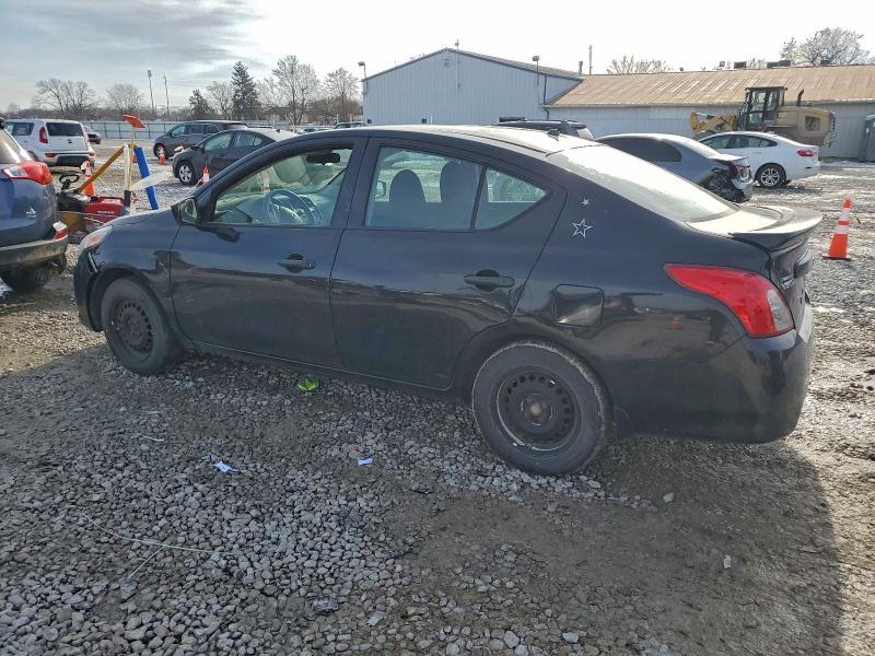 Фото 2 - NISSAN VERSA