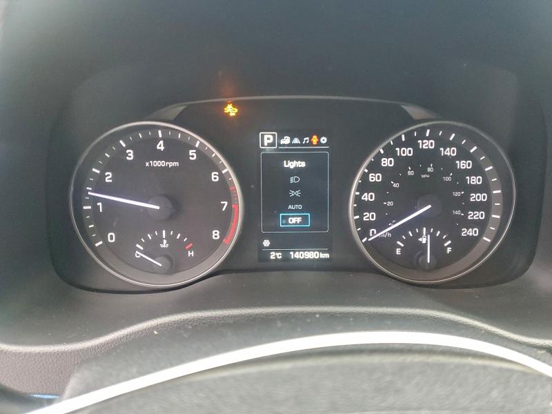 Фото 9 - HYUNDAI ELANTRA