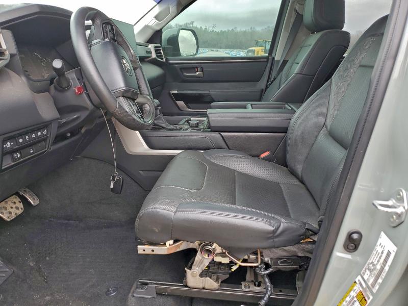 Фото 7 - TOYOTA TUNDRA