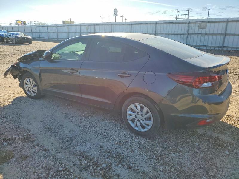 Фото 2 - HYUNDAI ELANTRA