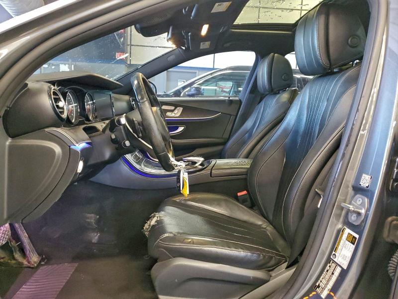 Фото 7 - MERCEDES-BENZ E-CLASS