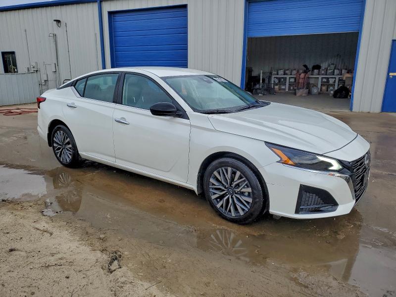 Фото 4 - NISSAN ALTIMA