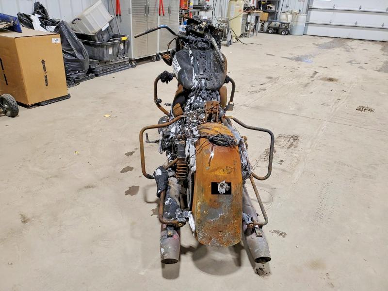 HARLEY-DAVIDSON FL 2021