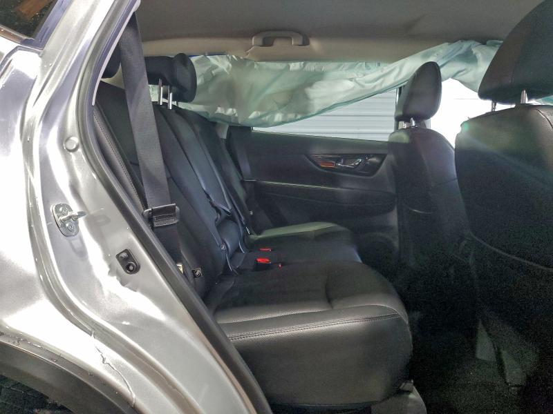 Фото 11 - NISSAN ROGUE