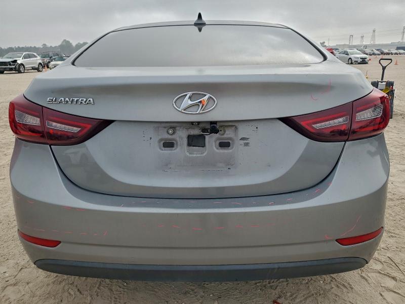 Фото 6 - HYUNDAI ELANTRA