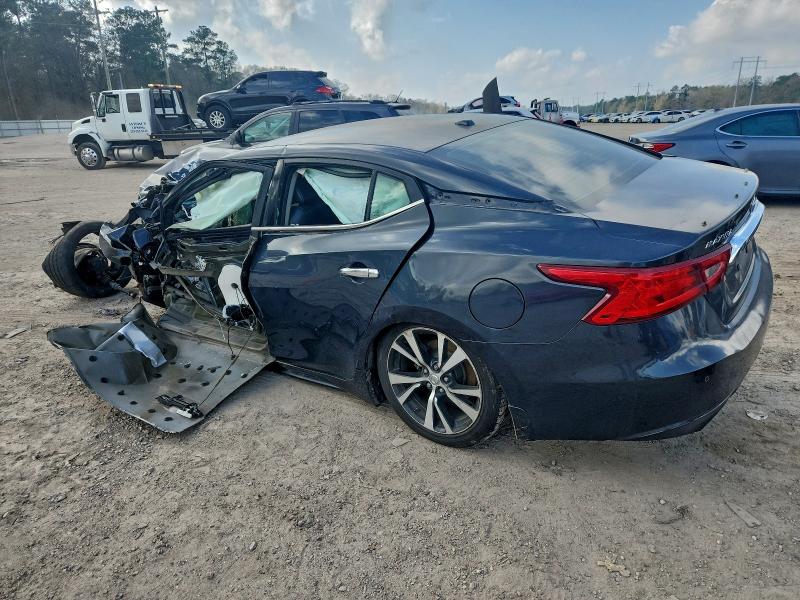 Фото 2 - NISSAN MAXIMA