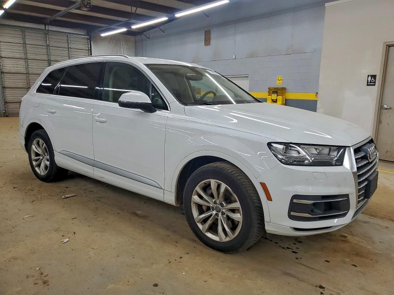 Фото 4 - AUDI Q7