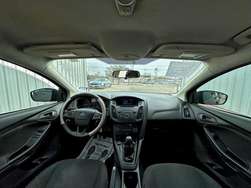 Фото 9 - FORD FOCUS