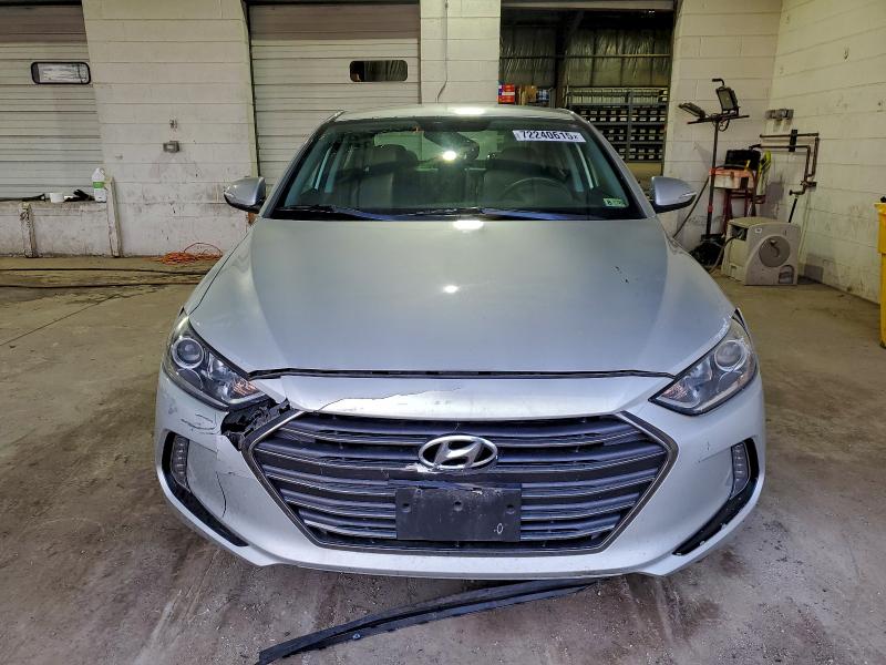 Фото 5 - HYUNDAI ELANTRA