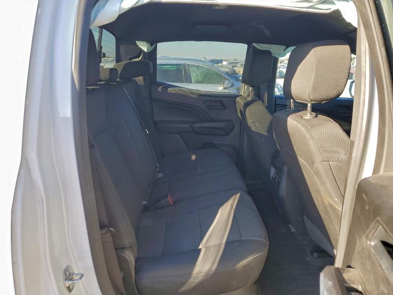 Фото 10 - CHEVROLET COLORADO