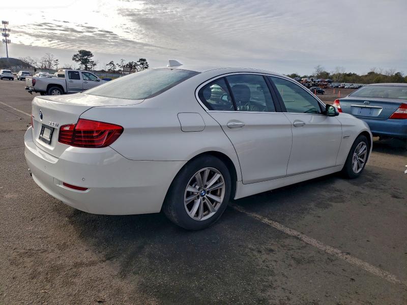BMW 5 SERIES 2016 VIN WBA5A7C58GG151976