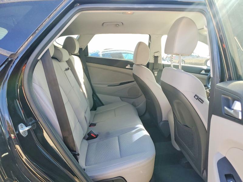 Фото 11 - HYUNDAI TUCSON