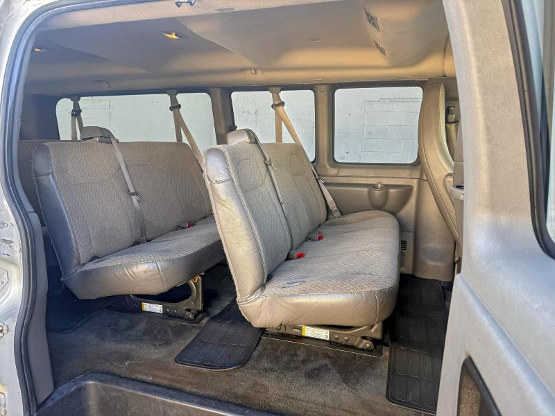 Фото 6 - GMC SAVANA