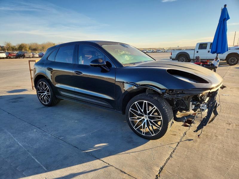 Фото 4 - PORSCHE MACAN