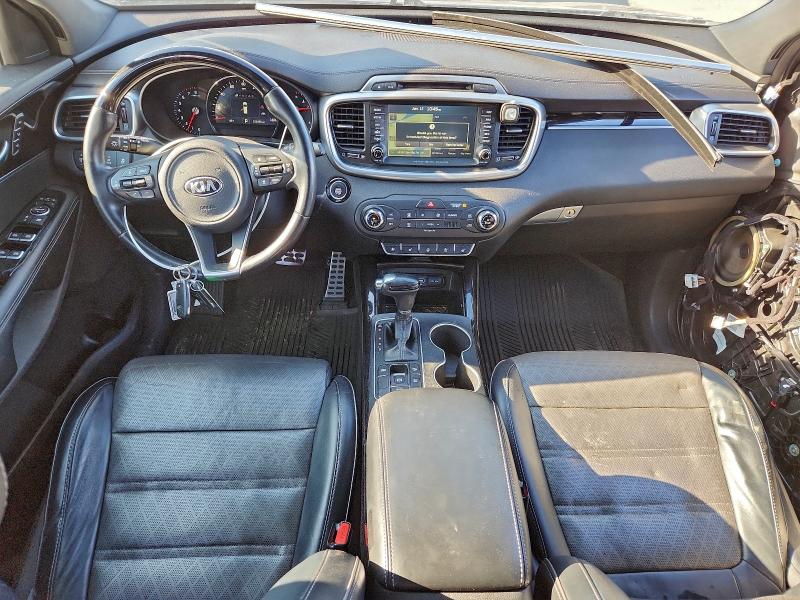 Фото 8 - KIA SORENTO