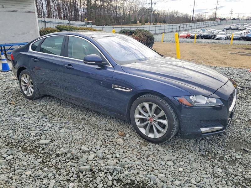 Фото 4 - JAGUAR XF