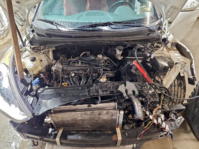 Фото 11 - HYUNDAI VELOSTER