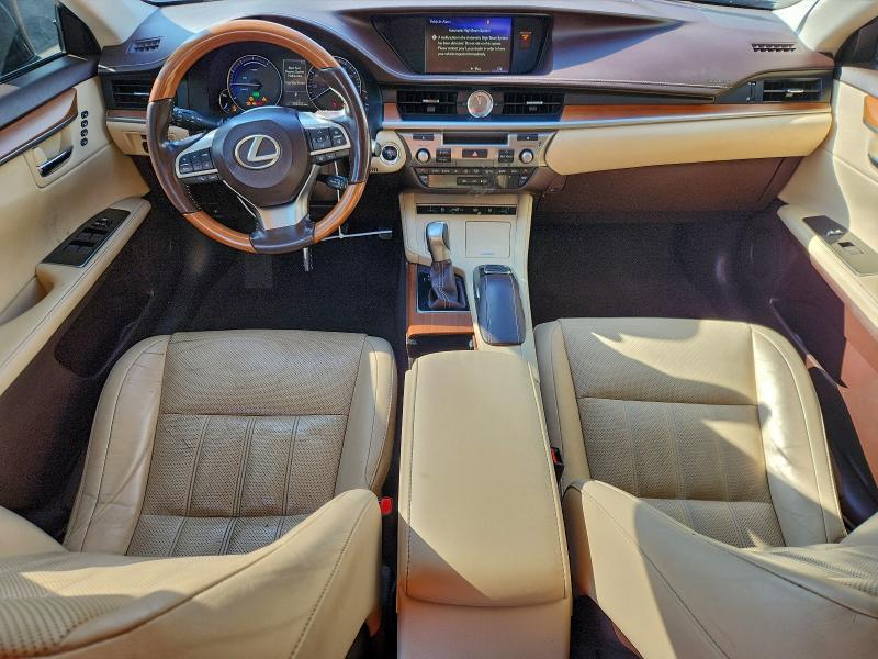 Фото 8 - LEXUS ES300
