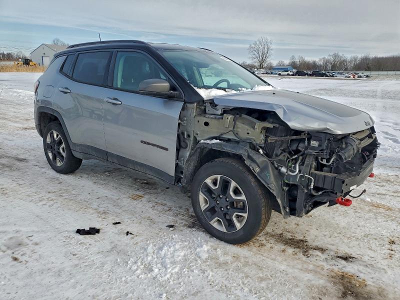 Фото 4 - JEEP COMPASS