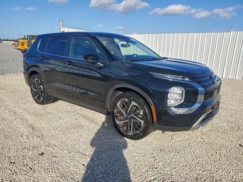 Фото 4 - MITSUBISHI OUTLANDER