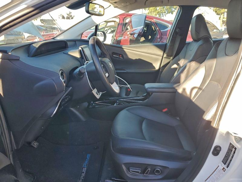 Фото 7 - TOYOTA PRIUS