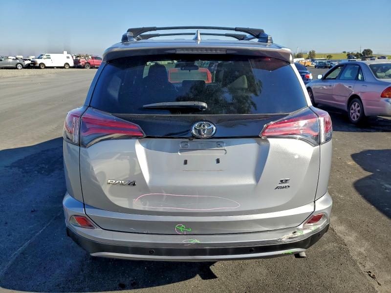 Фото 6 - TOYOTA RAV4