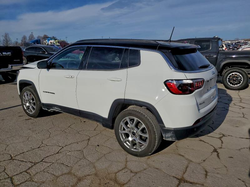 Фото 2 - JEEP COMPASS