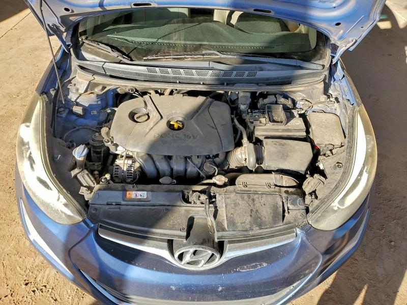 Фото 11 - HYUNDAI ELANTRA