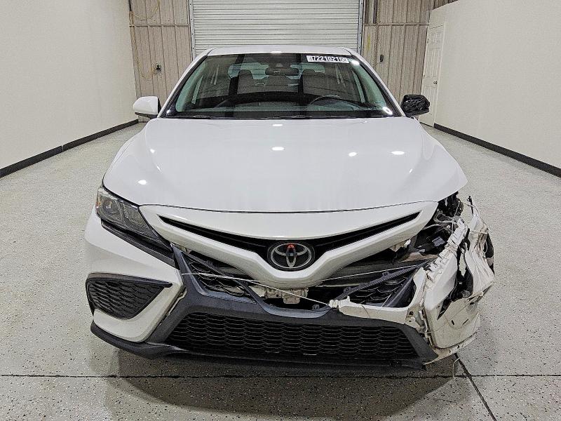 Фото 5 - TOYOTA CAMRY