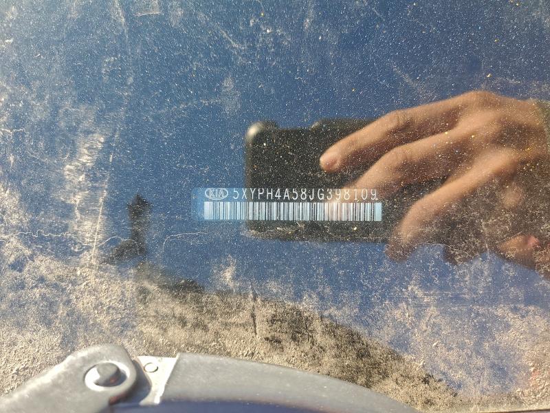 Фото 12 - KIA SORENTO