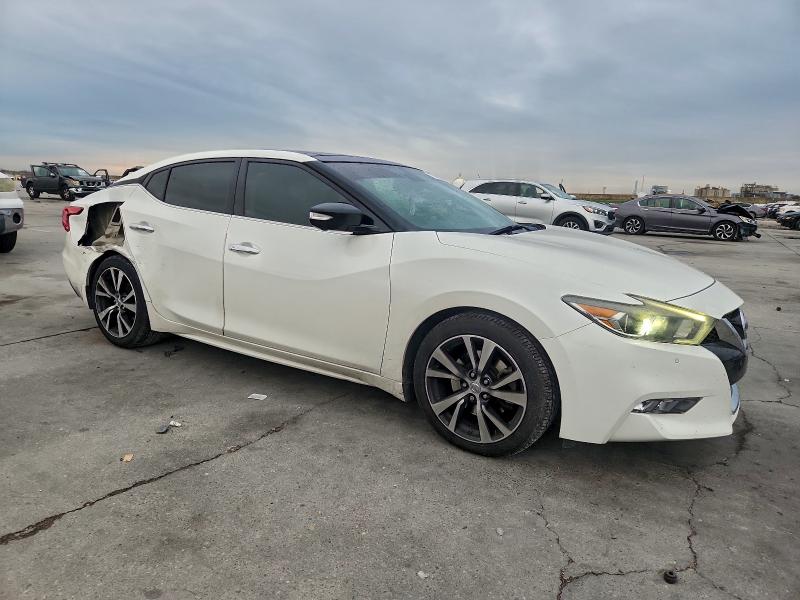 Фото 4 - NISSAN MAXIMA