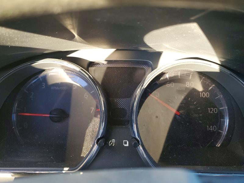 Фото 9 - NISSAN VERSA